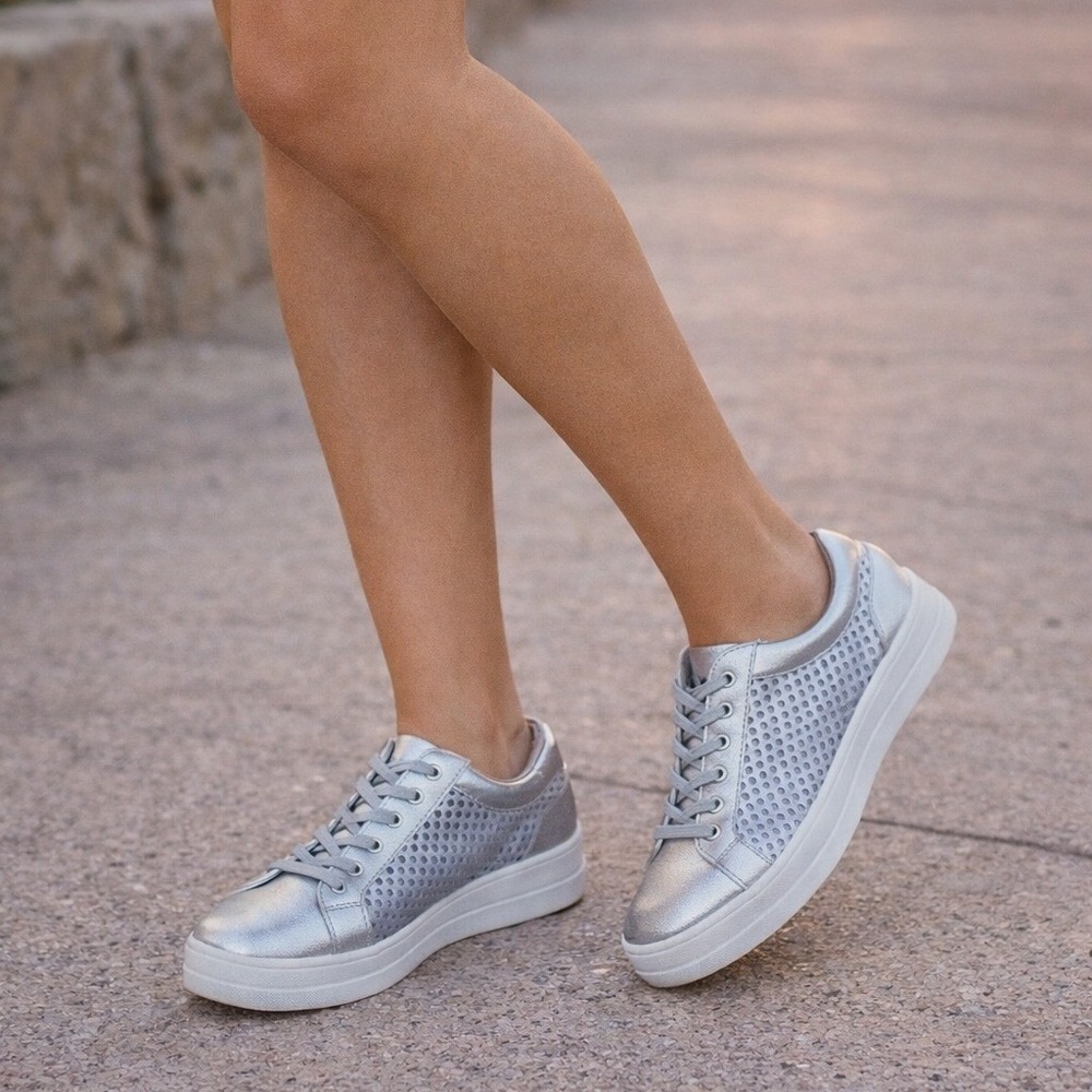 Steve Madden NAPA Metallic Silver Perforated Mesh Low Top Platform Sneakers